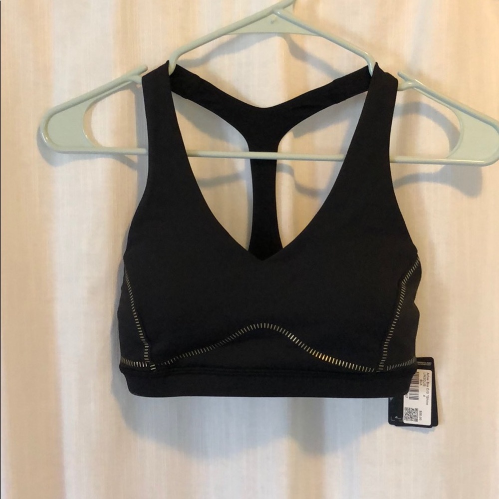 NWT Lululemon Arise bra *shine
